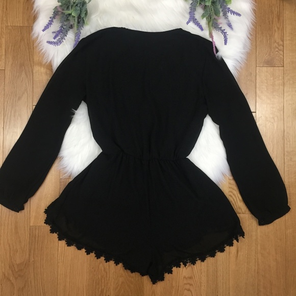 ASTR Lace Trim Black Romper Sheer Long Sleeve XS - Picture 8 of 8